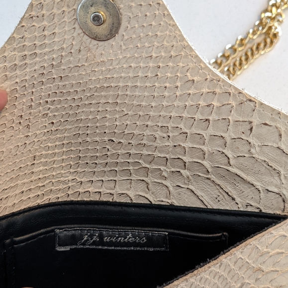 JJ Winters Miley Crossbody - Picture 5 of 6